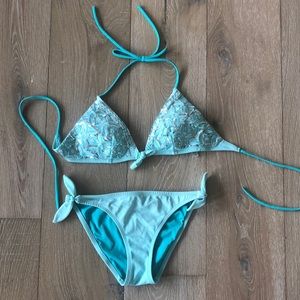 Victoria’s Secret bikini